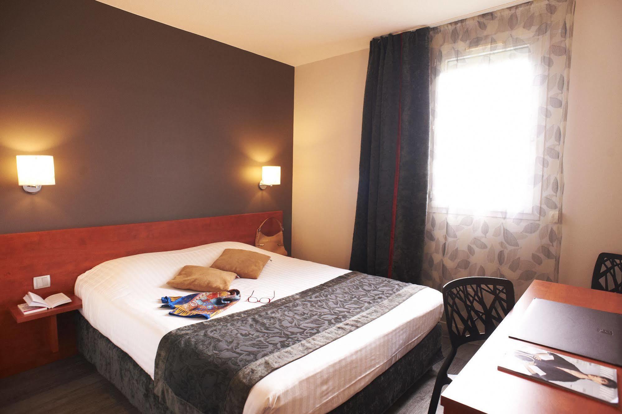 Hotel Restaurant Du Parc Saumur Logis Elegance Εξωτερικό φωτογραφία